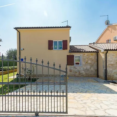 Vera Hébergement de vacances Poreč